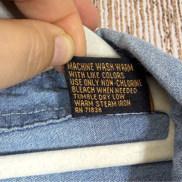 Sandy River, John Deere Chambray Casual Button Down Shirt. Size XL. - Picture 5 of 6